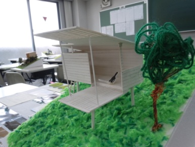 photo: 建築設備学科１年生が「自分自身の空間をつくる」に挑みました。